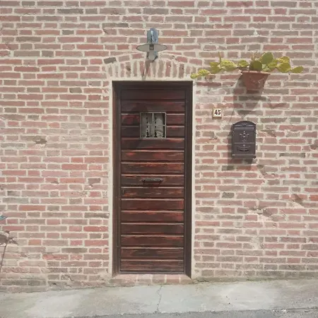 ホテル La Casa Nel Borgo